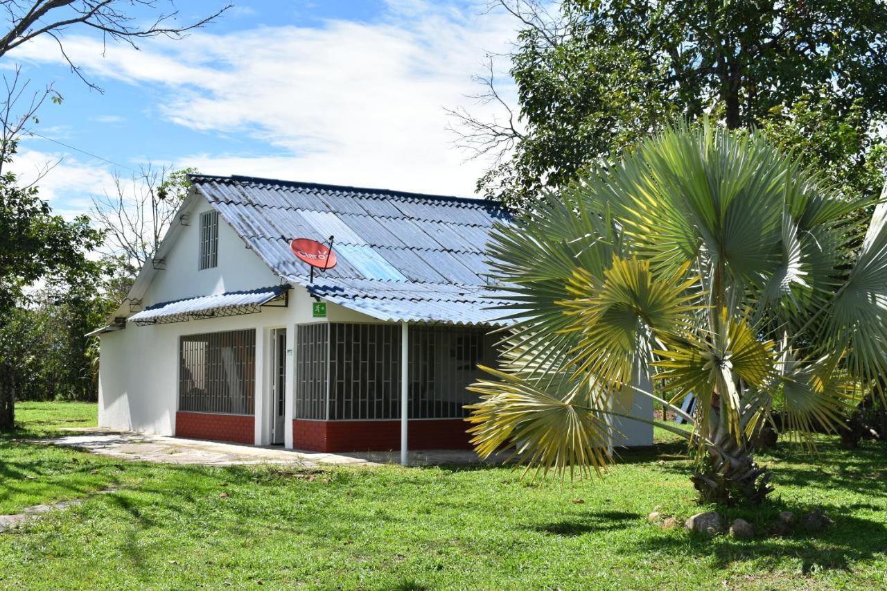 Club Bella Suiza - Carlos Ossa Escobar Marsella  Exterior foto